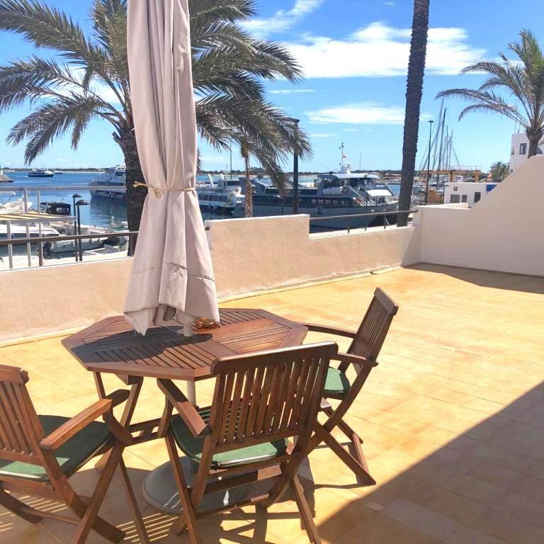 Apartamentos Mar I Vent Puerto De La Savina  Dış mekan fotoğraf