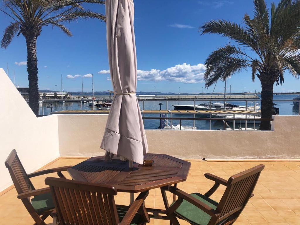 Apartamentos Mar I Vent Puerto De La Savina  Dış mekan fotoğraf